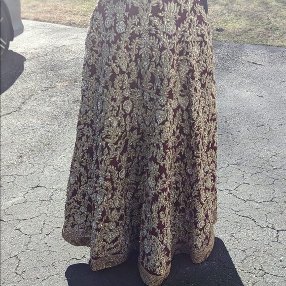 Indian Bridal Outfit for sale - Picture 3 of 7